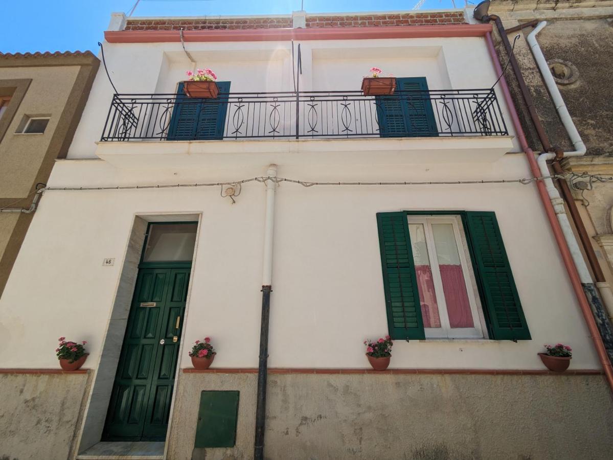 Casa Ficumora Apartment *